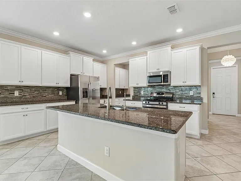 25057 Lambrusco Loop — Photo 14