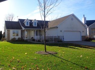 1100 McCall Ct, Rochelle, IL 61068