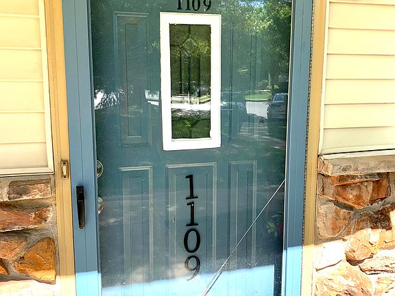 4th image of 1109 Foxmeadow Dr
