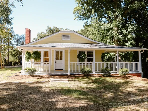 215 Krimminger Ave SE, Concord, NC 28025