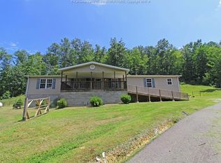 1071 Blue Knob Rd, Maysel, WV 25133