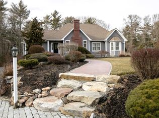 12 Melissa Ann Ln, Mattapoisett, MA 02739