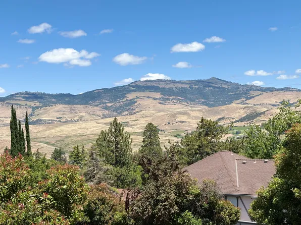 475 Maple Way, Ashland, OR 97520