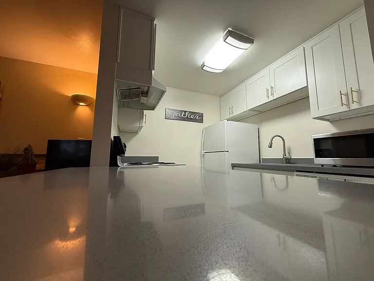 601 14th Ave E #202 — Photo 25