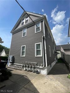 2440 Tremont Ave, Cleveland, OH, 44113
