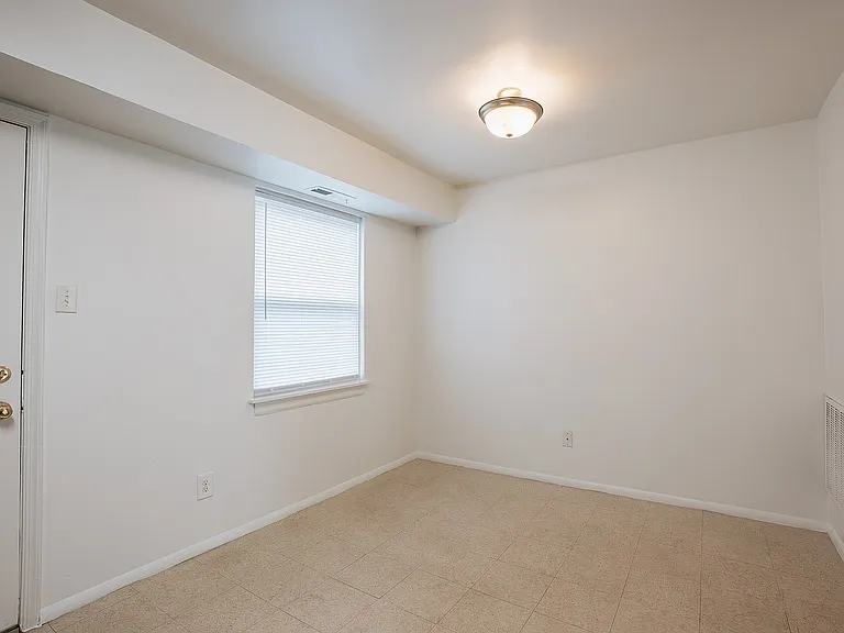 Tuscany Townhomes — Photo 23