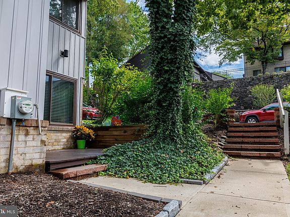 5th image of 3004 Monterey Ct