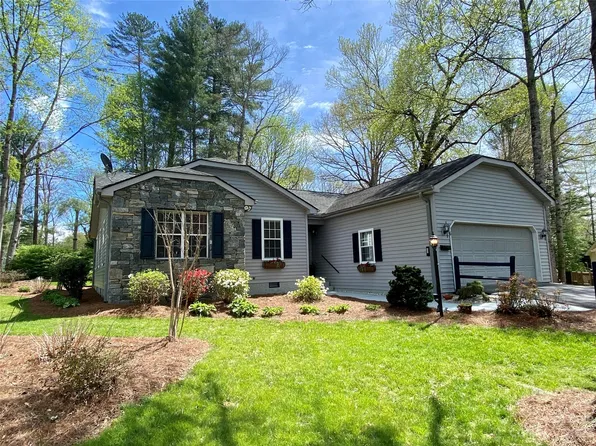 6 Doral Ct, Etowah, NC 28729