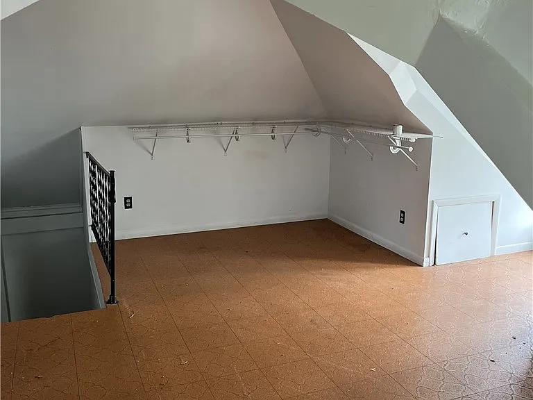 1123 Franklin St — Photo 3