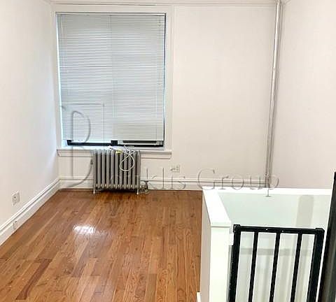 4th image of 31-55 35th St #1F