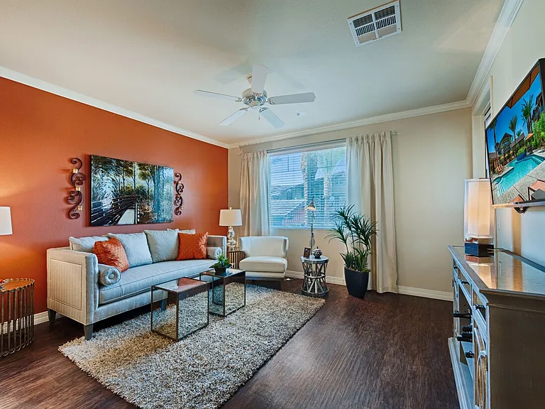 One North Scottsdale Apartments — Photo 10