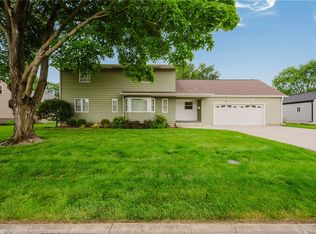 338 Armand Dr, Troy, OH 45373
