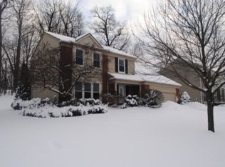 472 Arlington Dr, Rochester Hills, MI 48307