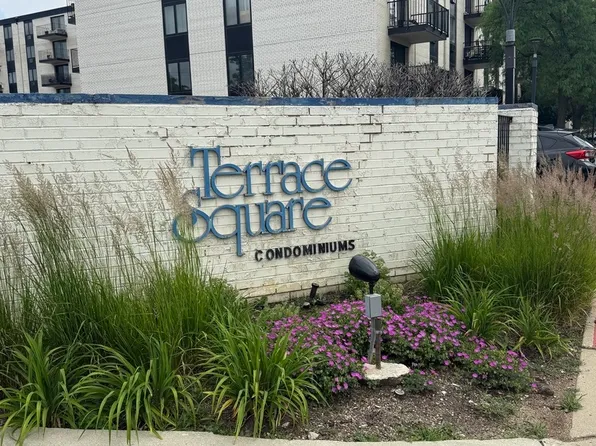 (undisclosed Address), Niles, IL 60714