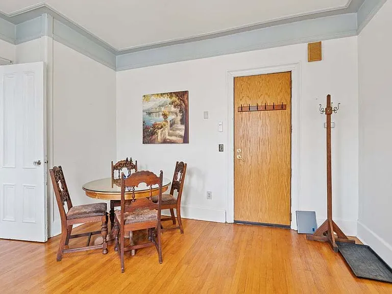 413 N Cayuga — Photo 9