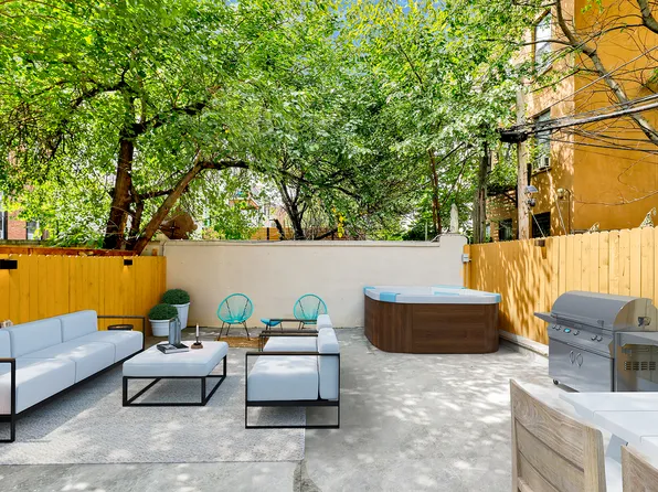 156 Tompkins Avenue image 2 of 15