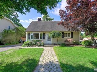 44 Kenwood Rd, Hawthorne, NJ 07506