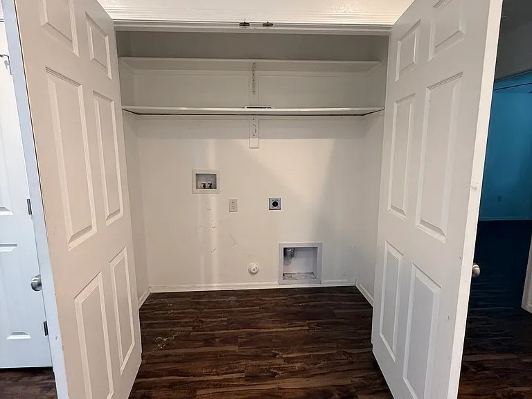 369 W 3rd St S #3 — Photo 12