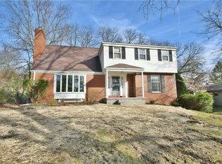 2406 Maryland Dr, Pittsburgh, PA