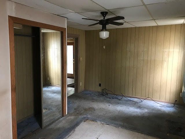 2nd image of 319 Clifton Dr