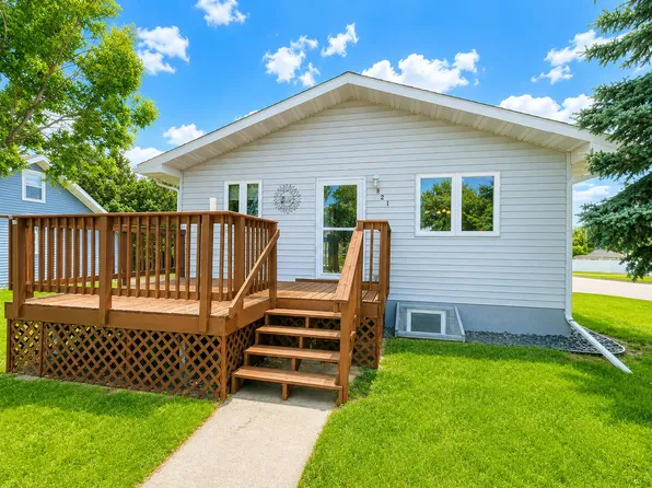 821 3rd Ave W, Mobridge, SD 57601