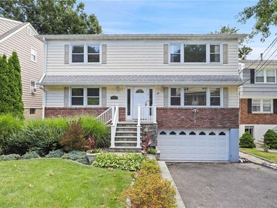 11 Walnut Lane, Harrison, NY, 10528