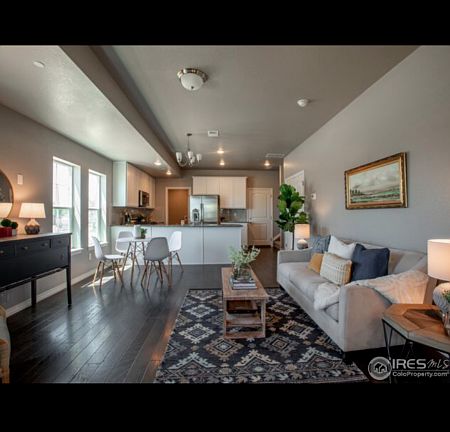 5th image of 3057 County Fair Ln