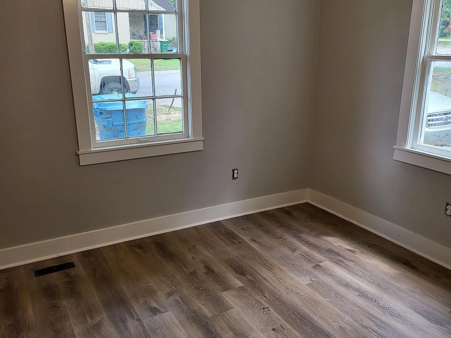 3 bed, 1342 sqft, $1,500 — Photo 2