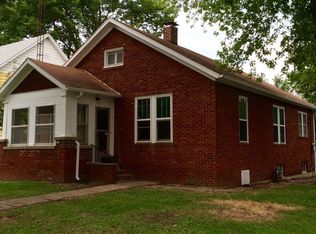 222 N Locust St, Greenville, IL