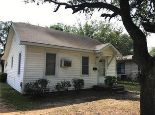 805 N Washington St, El Campo, TX 77437