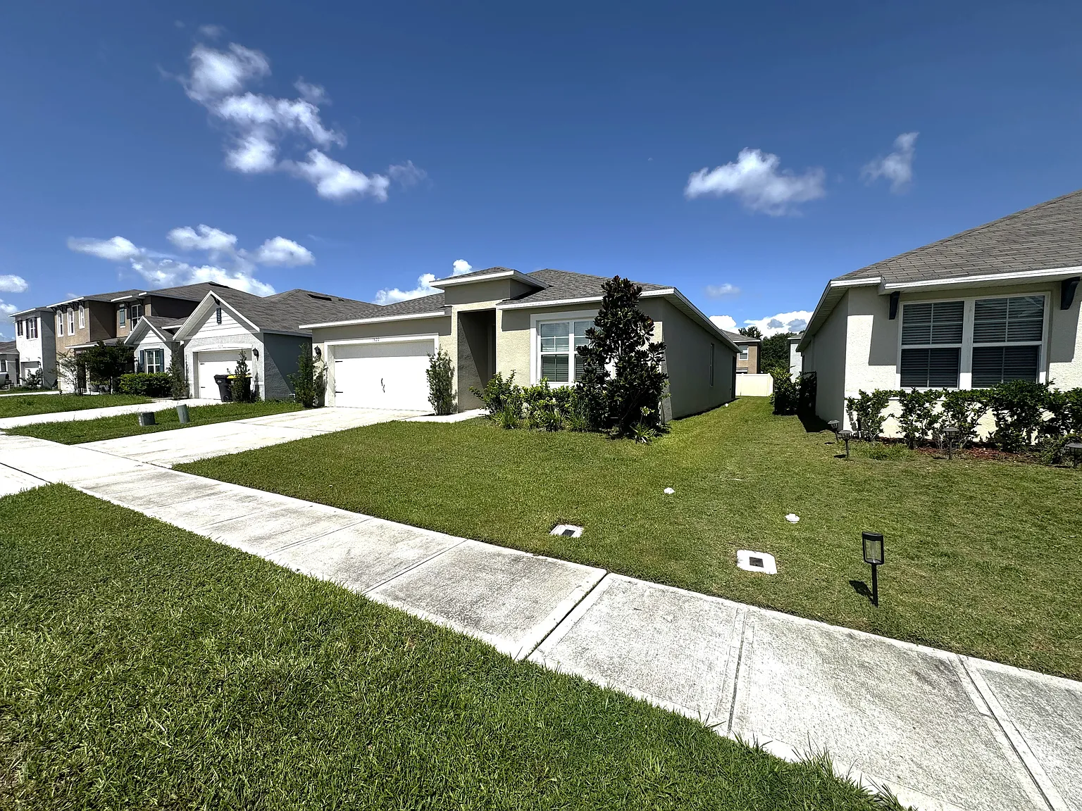 4 bed, 1828 sqft, $2,900 — Photo 3