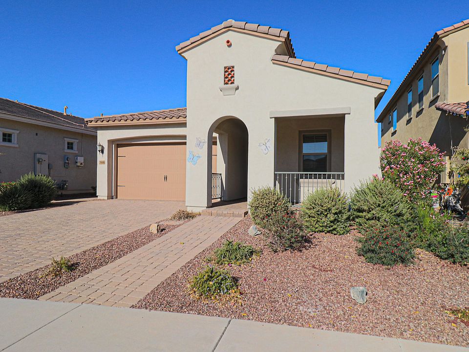 1st image of 20606 W Briarwood Dr
