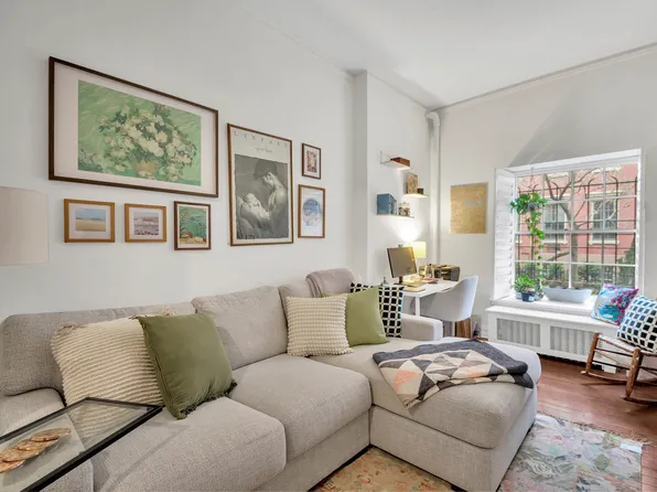 38 Morton St, New York, NY