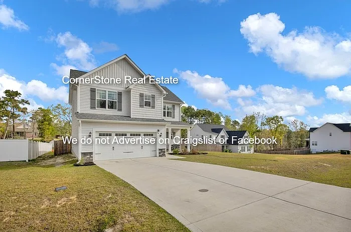 4 bed, 2.5 bath, 1985 sqft, $2,300 — Photo 2