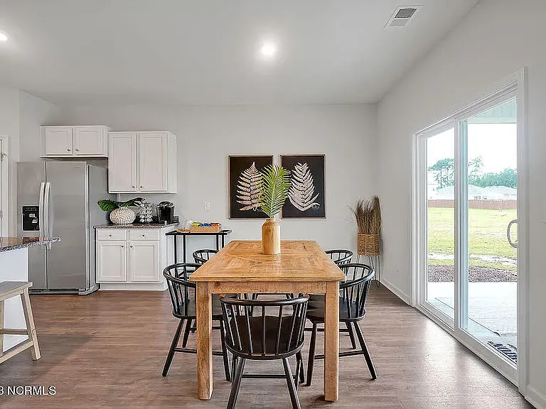 6944 Sasparilla Dr — Photo 10