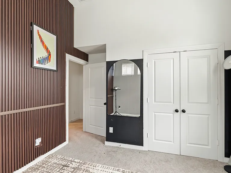 1128 Queensdown Way — Photo 18