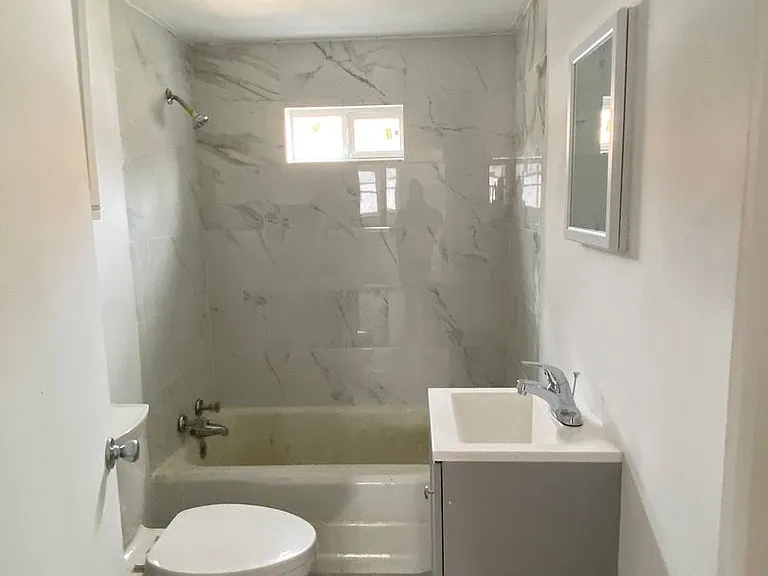 427 S 42nd West Ave — Photo 10