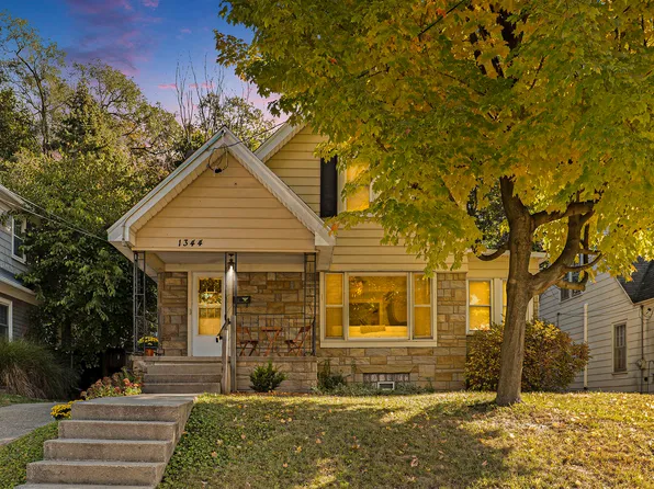 1344 Underwood Ave SE, Grand Rapids, MI 49506