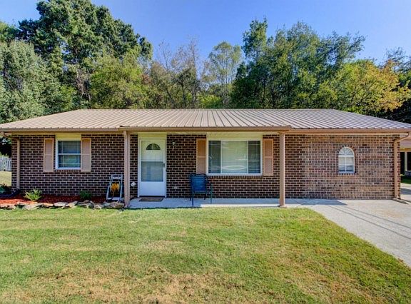 3rd image of 5033 Candace Cir