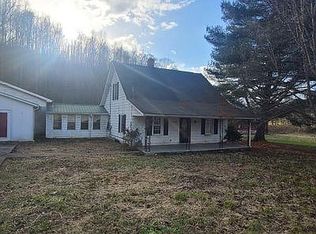 13053 Liberty Rd, Elk Horn, KY 42733