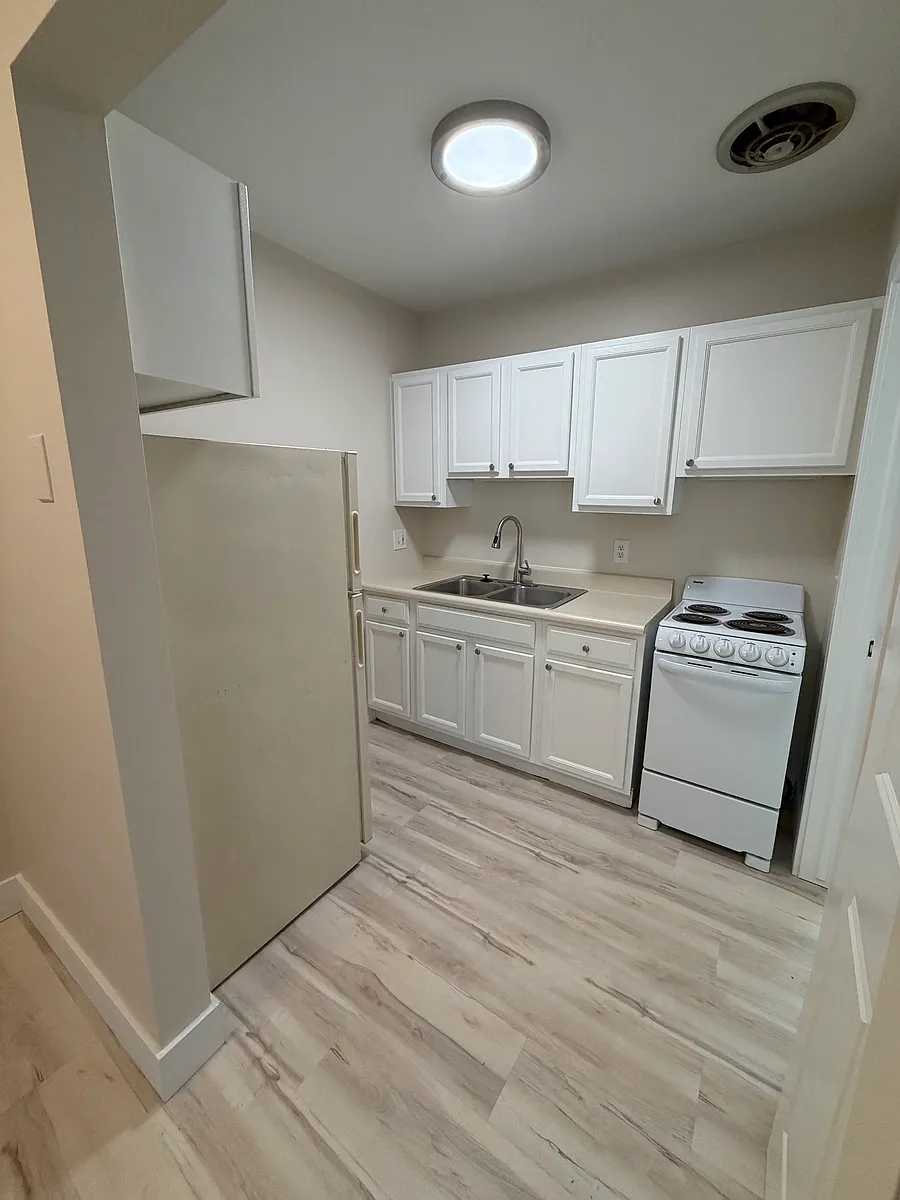 Building Photo - 617 E Hudson Ave #5