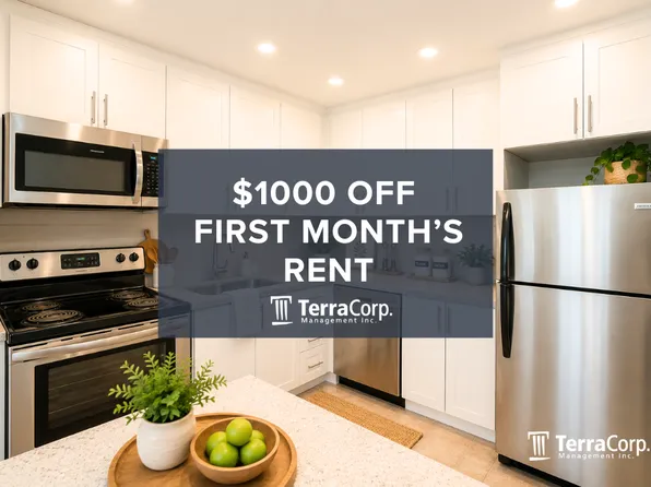 Riverside Towers, 472 6th Ave, Hanover, ON N4N 3M1