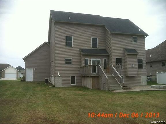4th image of 3934 Arlington Ave