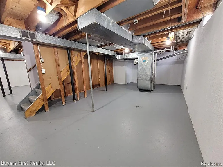 18425 Alta Vista Dr — Photo 30