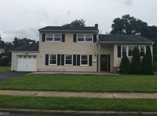 7 Winthrop Rd, Somerset, NJ 08873