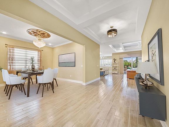 4th image of 9690 Captiva Cir