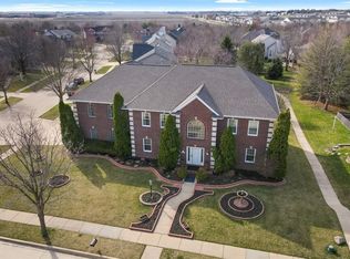 2705 Wendover Pl, Champaign, IL