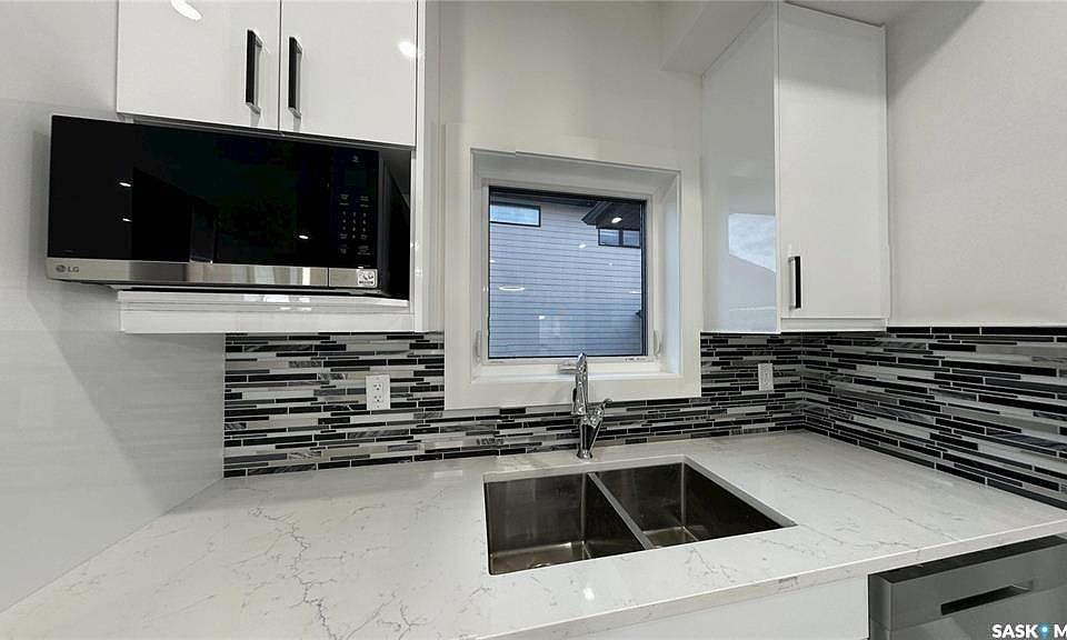 1st image of 1191 Nightingale TERRACE