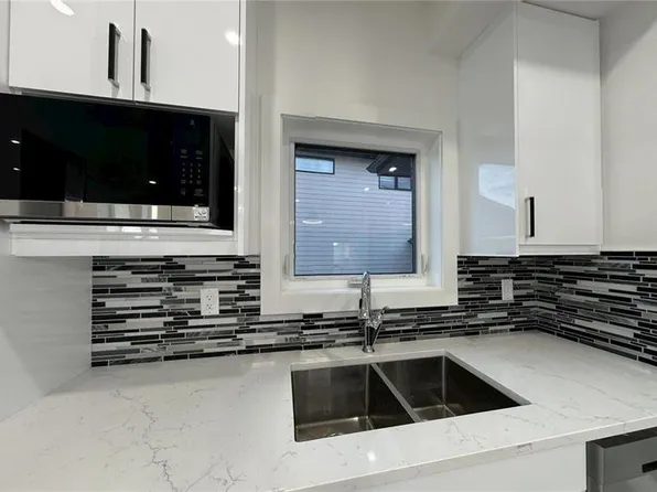 1191 Nightingale TERRACE, Saskatoon, SK S7L 7N5