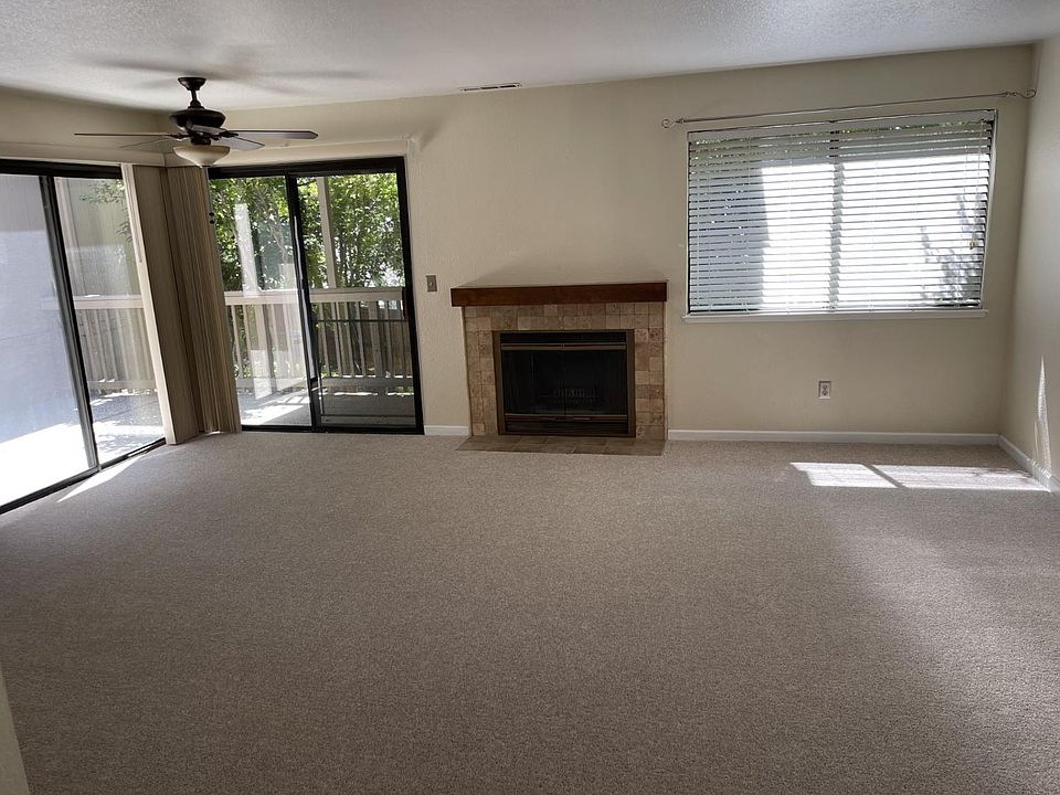 1st image of 712 Dorothy Way
